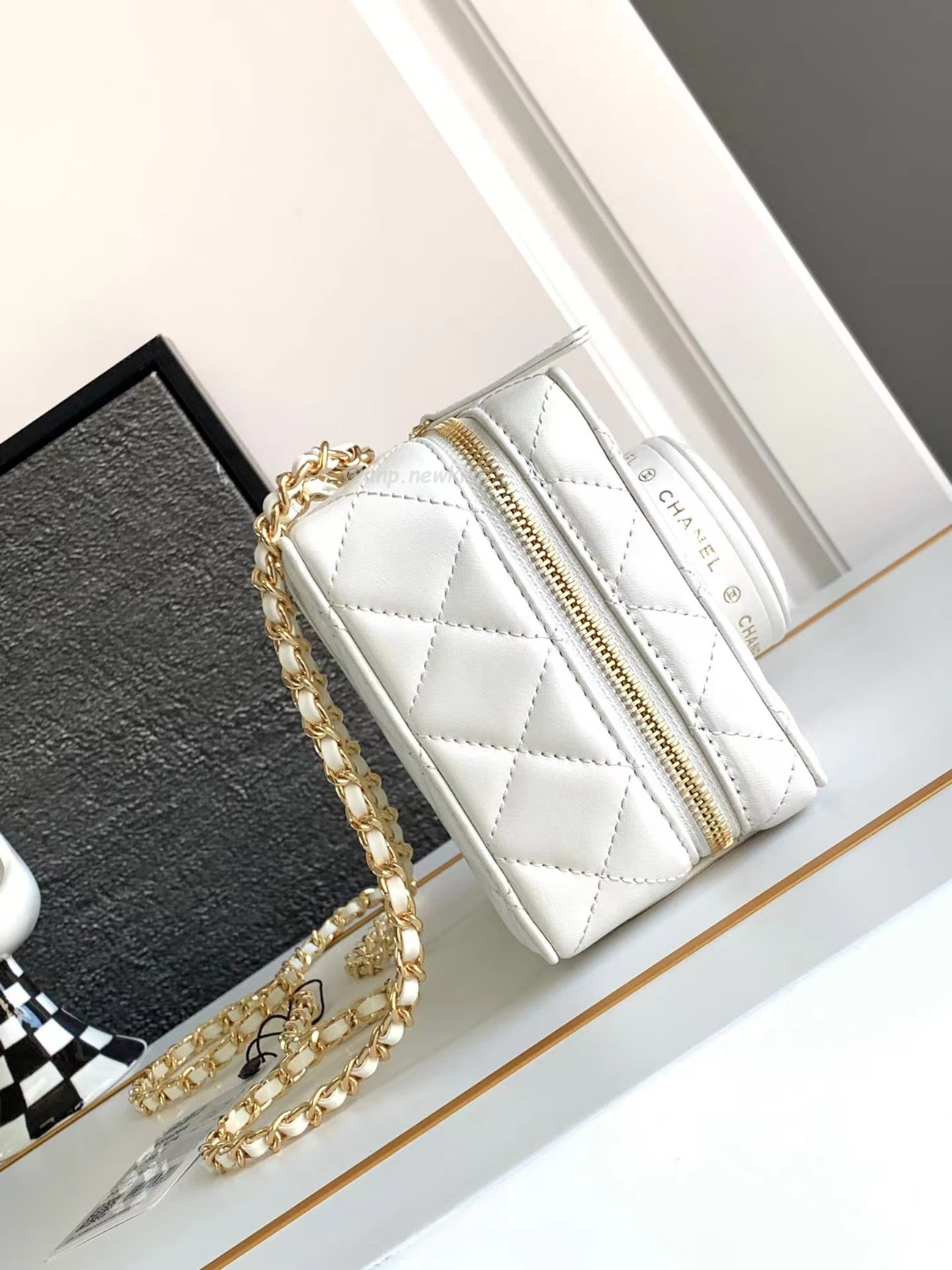 Chanel Camera Bag Lambskin White As4817 B16255 10601 (4) - www.newkick.vip